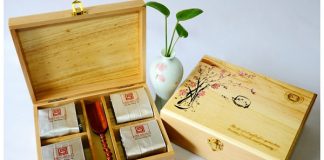Khắc chữ lên hộp gỗ theo yêu cầu